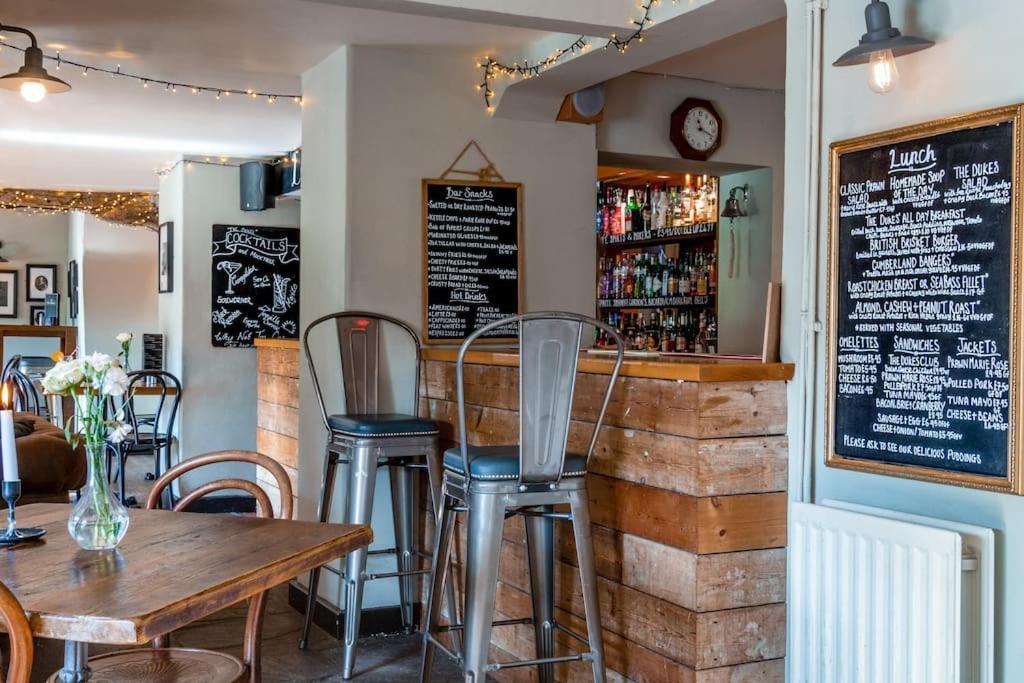 The Dukes Hotell Leighton Buzzard Exteriör bild