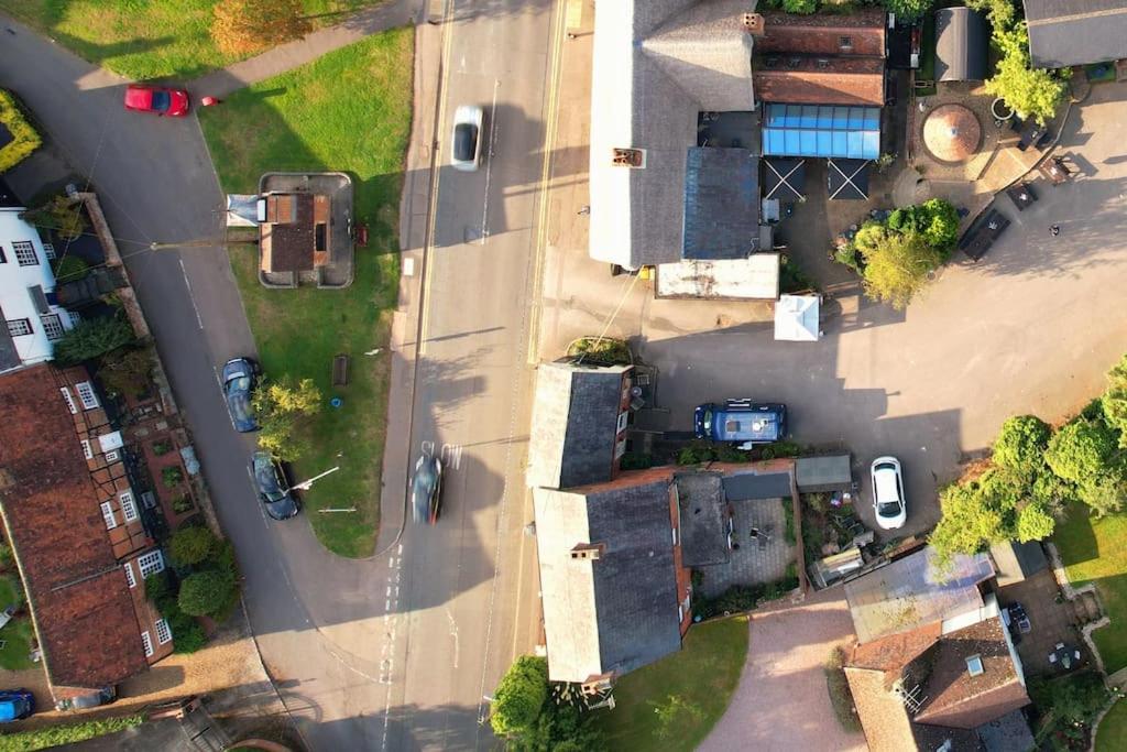 The Dukes Hotell Leighton Buzzard Exteriör bild